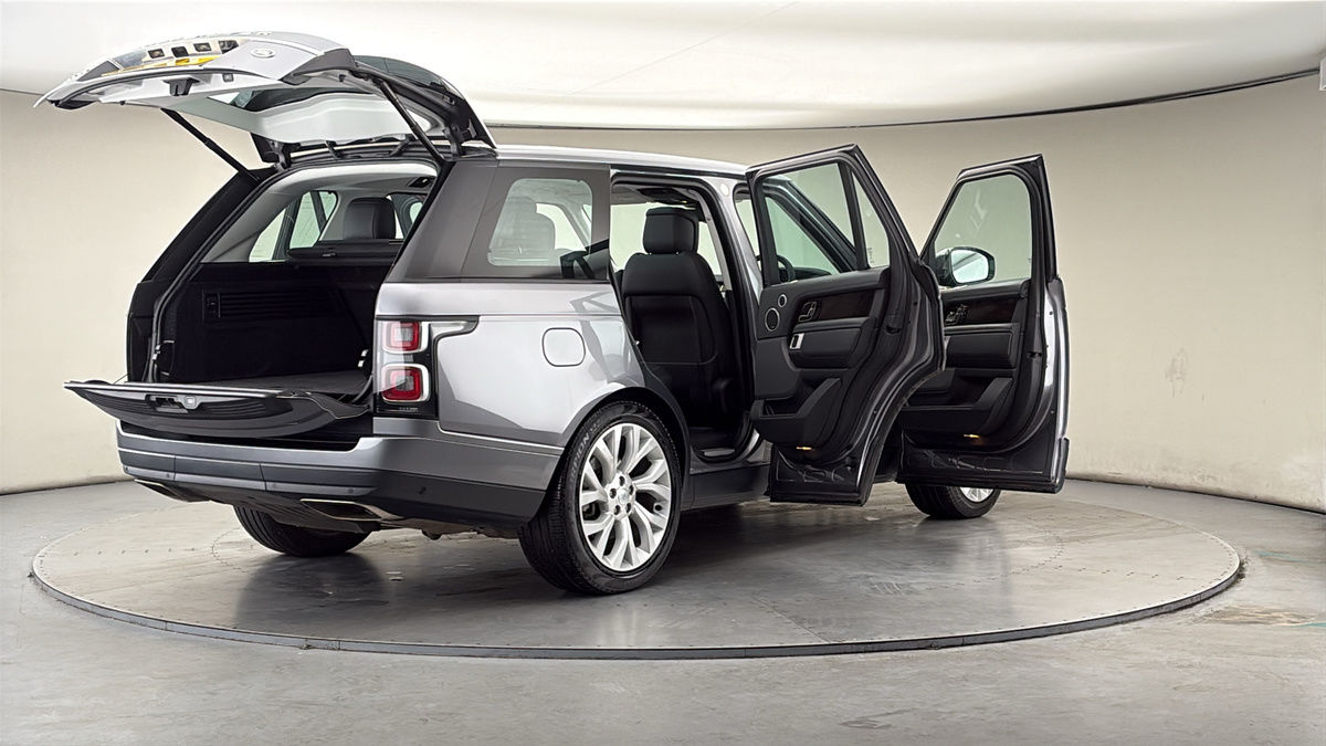 More views of Land Rover Range Rover