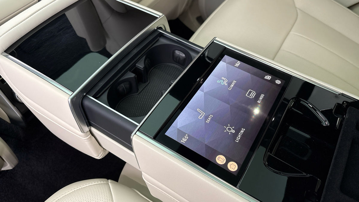 Land Rover Range Rover Image 28