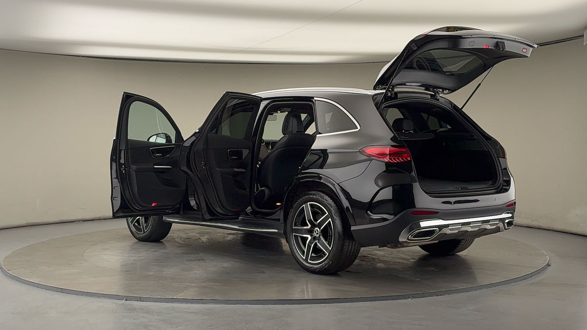 More views of Mercedes-Benz GLC