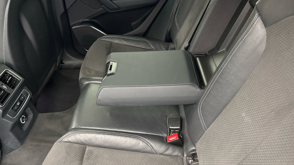 Audi Q5 Image 9