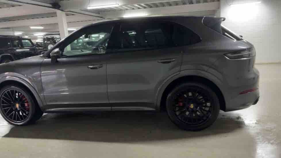 More views of Porsche Cayenne