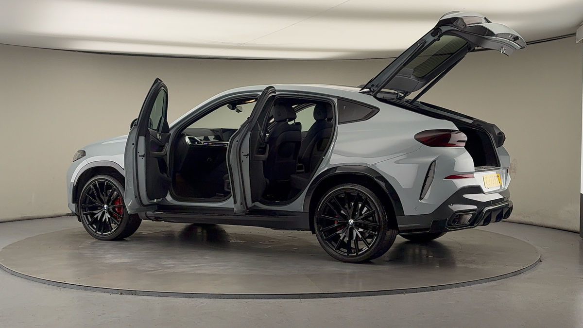 More views of BMW X6