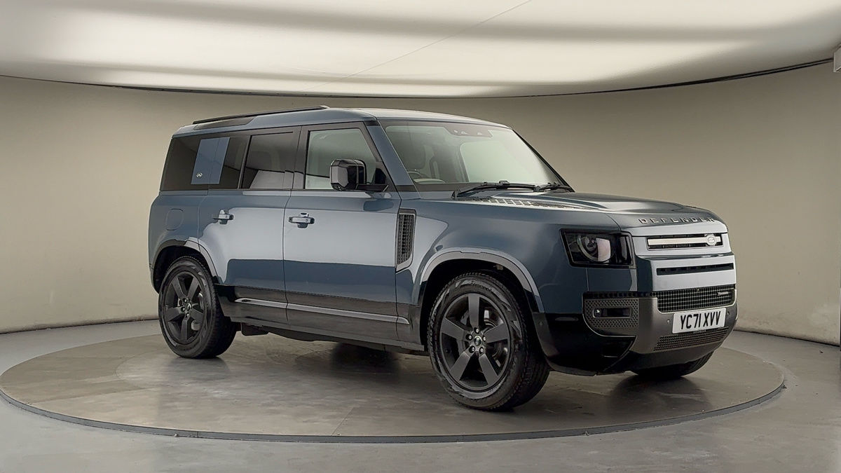 More views of Land Rover Defender 110