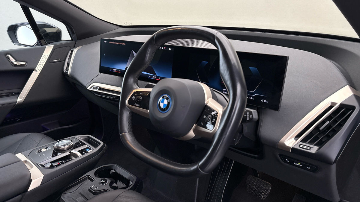 BMW iX Image 5