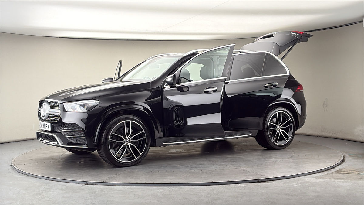 More views of Mercedes-Benz GLE