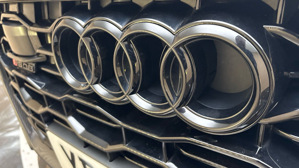 Audi RSQ8 Image 24