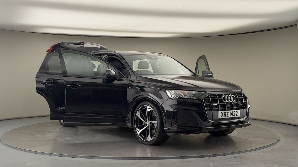 More views of Audi Q7
