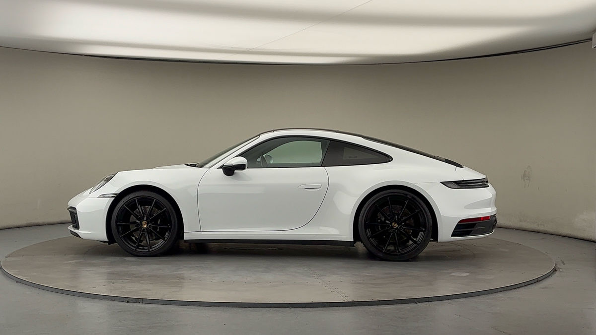 More views of Porsche 911