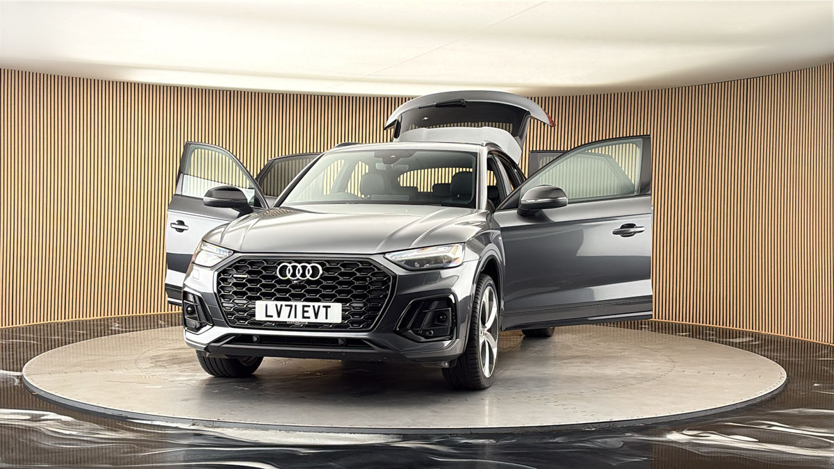 More views of Audi Q5
