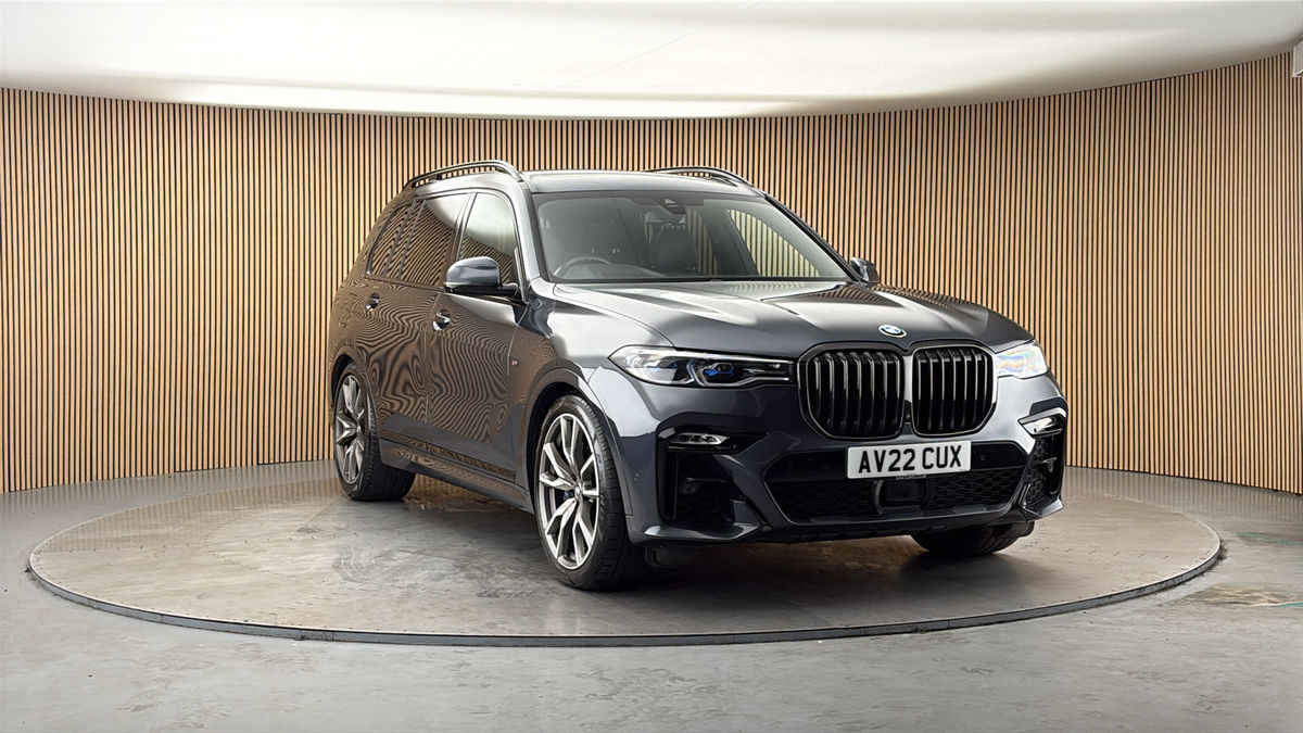 More views of BMW X7