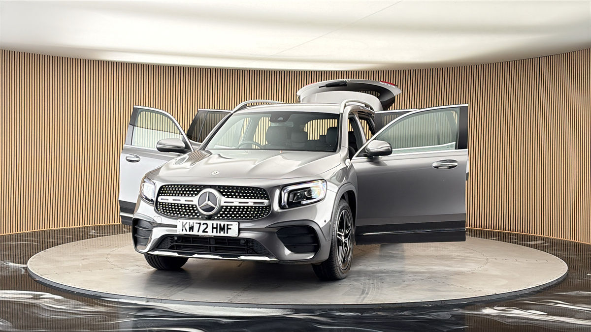 More views of Mercedes-Benz GLB