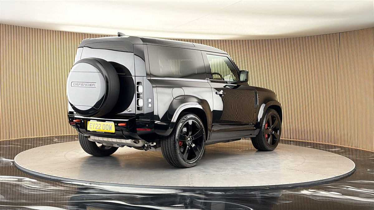 More views of Land Rover Defender 90