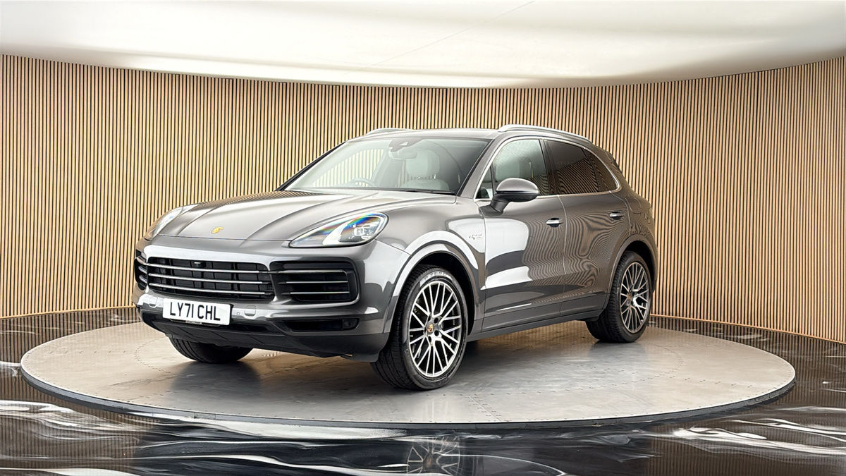 More views of Porsche Cayenne