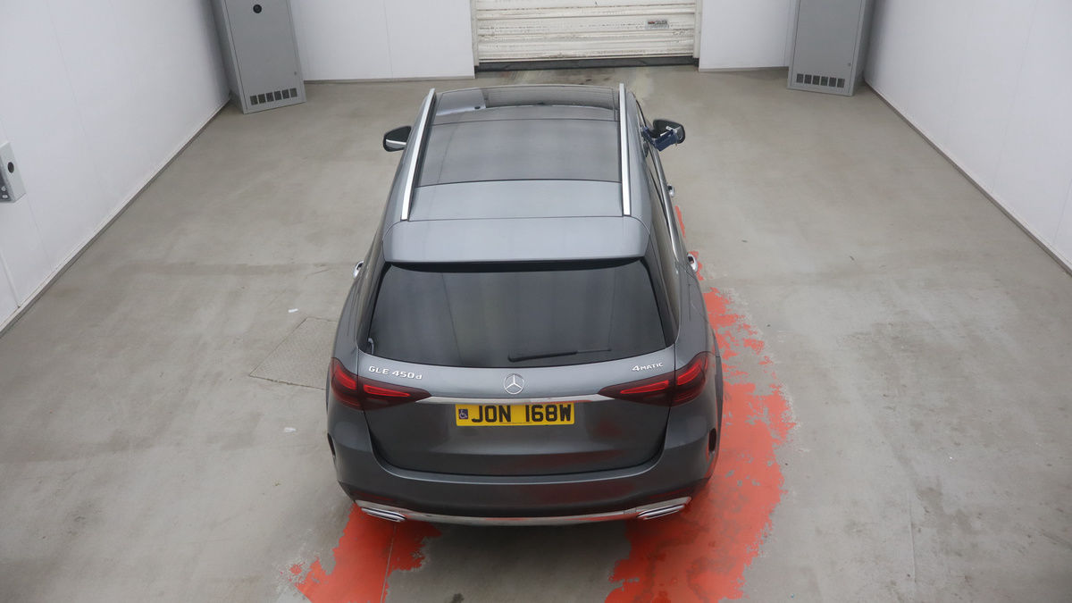 Mercedes-Benz GLE Image 8
