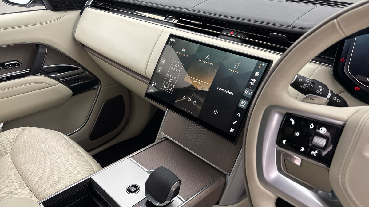 Land Rover Range Rover Image 18