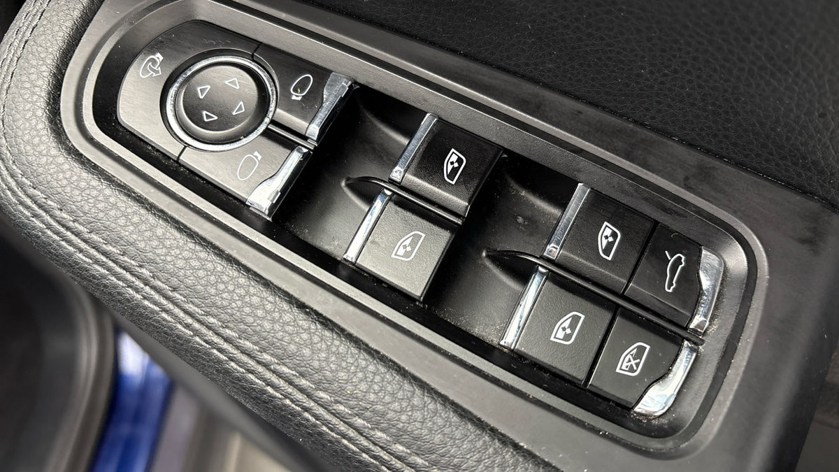 Porsche Macan Image 26