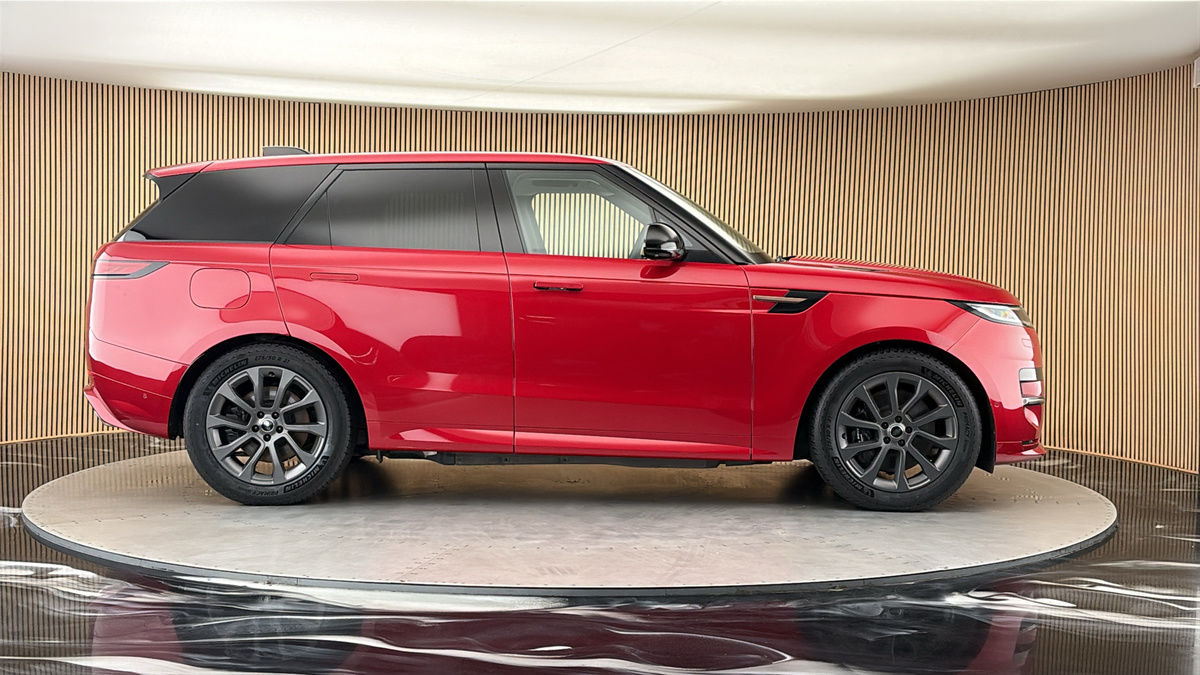 Land Rover Range Rover Sport Image 16