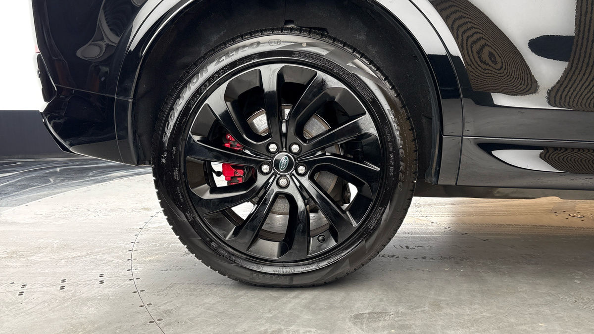More views of Land Rover Discovery Sport