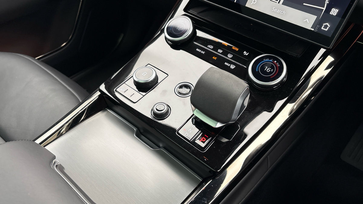 Land Rover Range Rover Sport Image 18