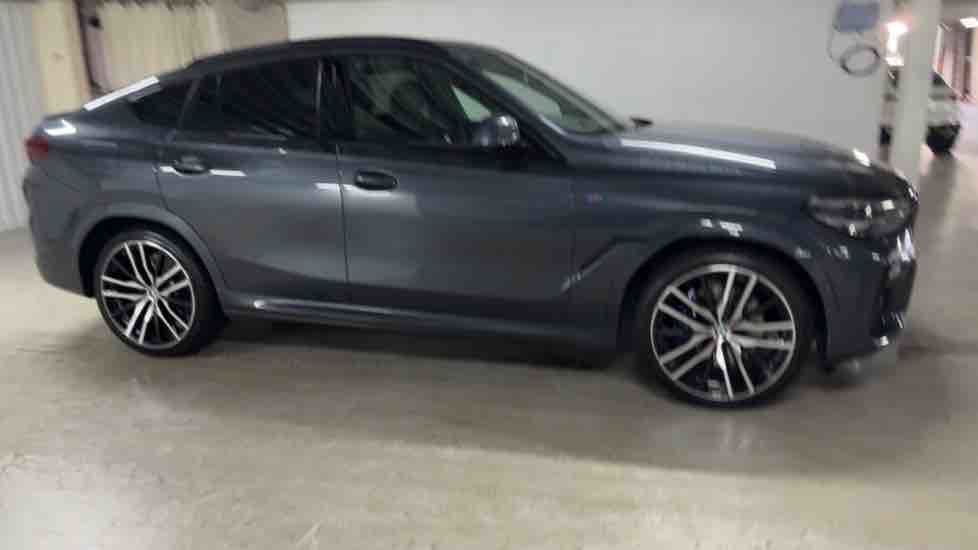 More views of BMW X6