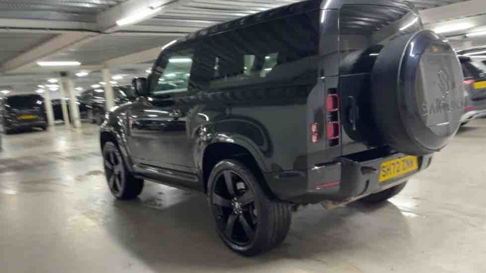 More views of Land Rover Defender 90