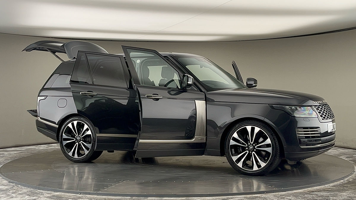 More views of Land Rover Range Rover