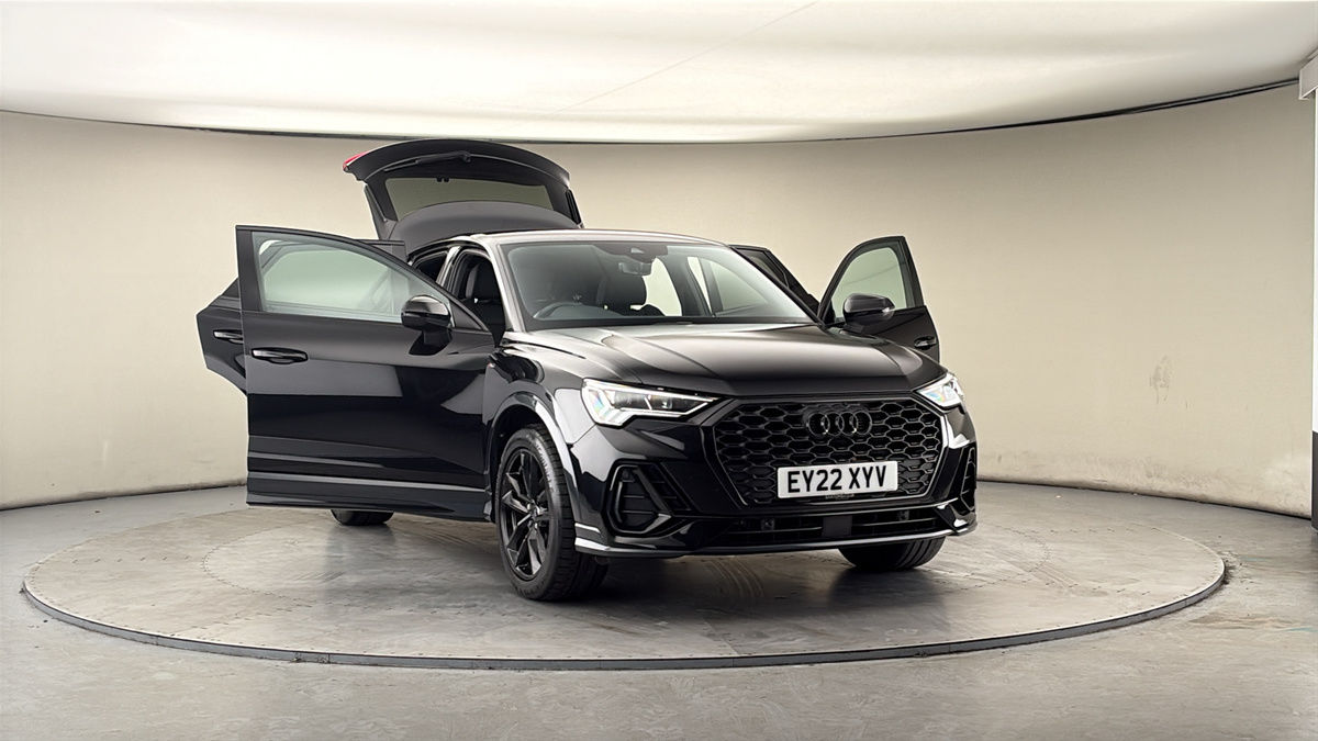 More views of Audi Q3