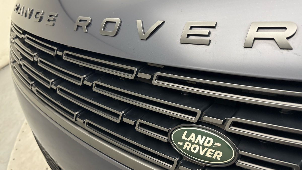 Land Rover Range Rover Sport Image 24