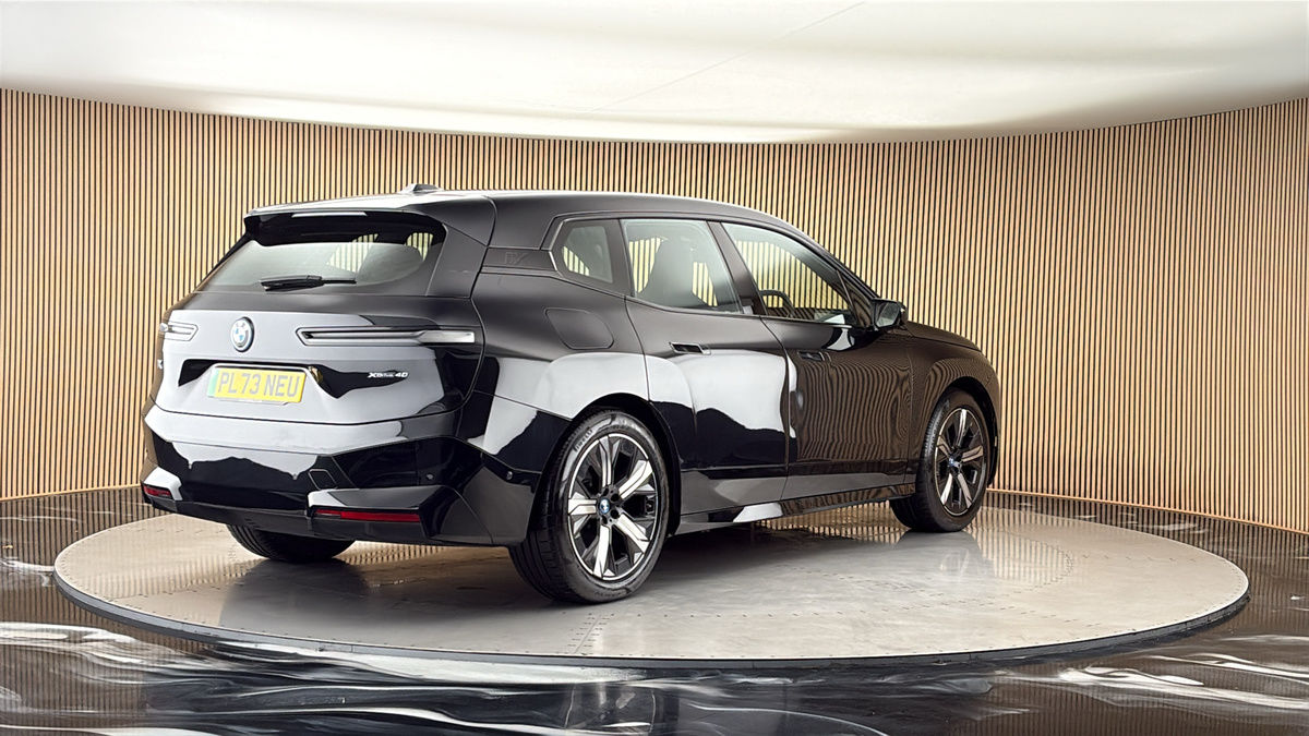 More views of BMW iX