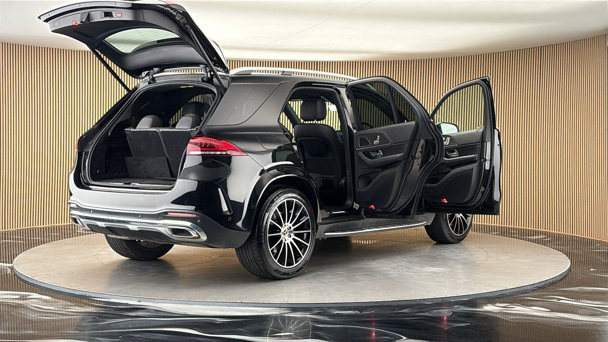More views of Mercedes-Benz GLE
