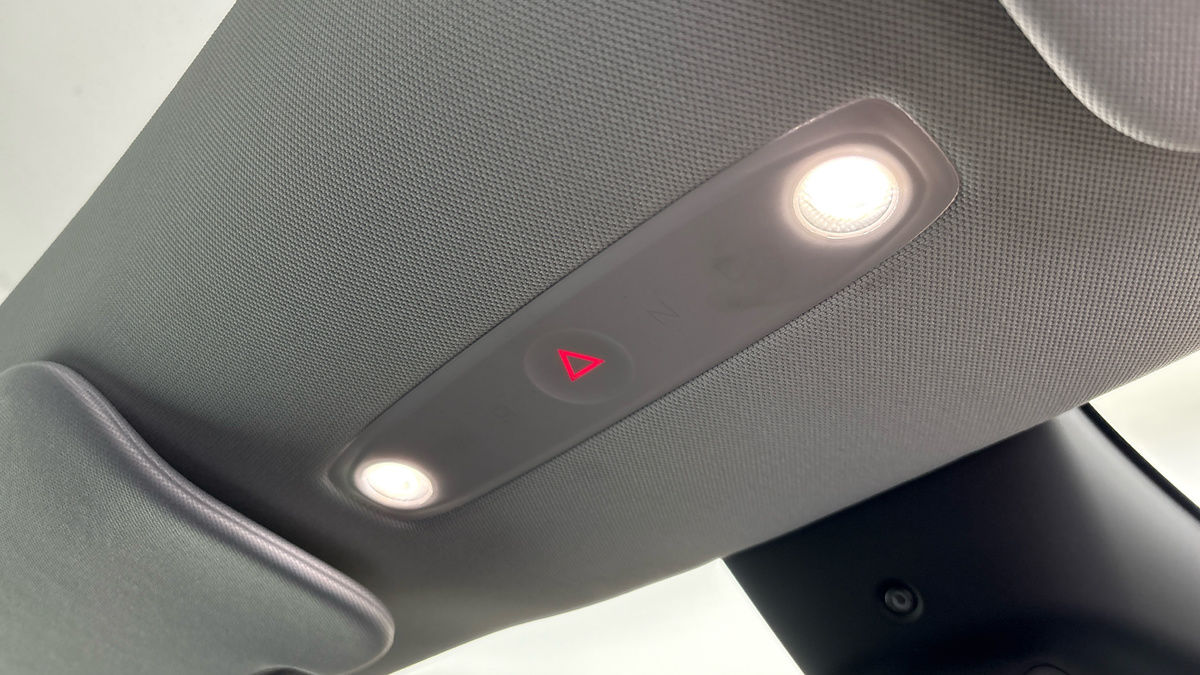 Tesla Model Y Image 38