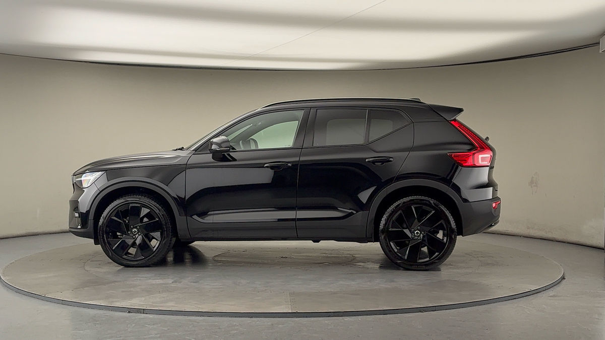 More views of Volvo XC40