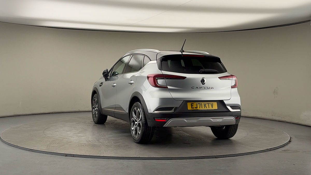 More views of Renault CAPTUR