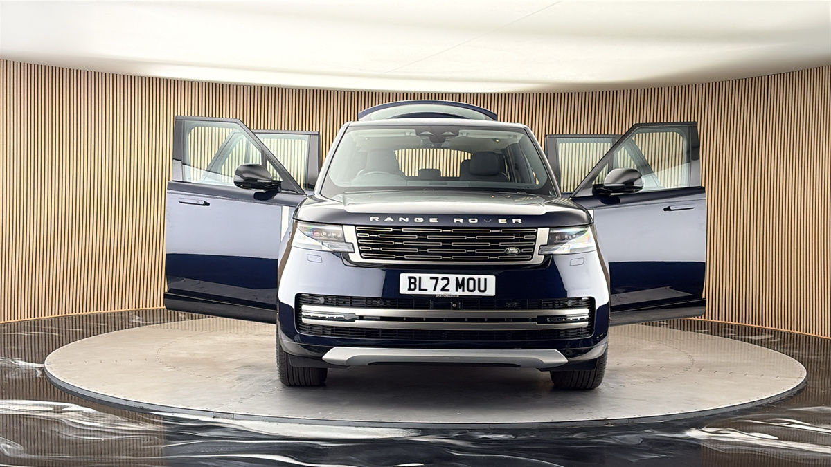 More views of Land Rover Range Rover