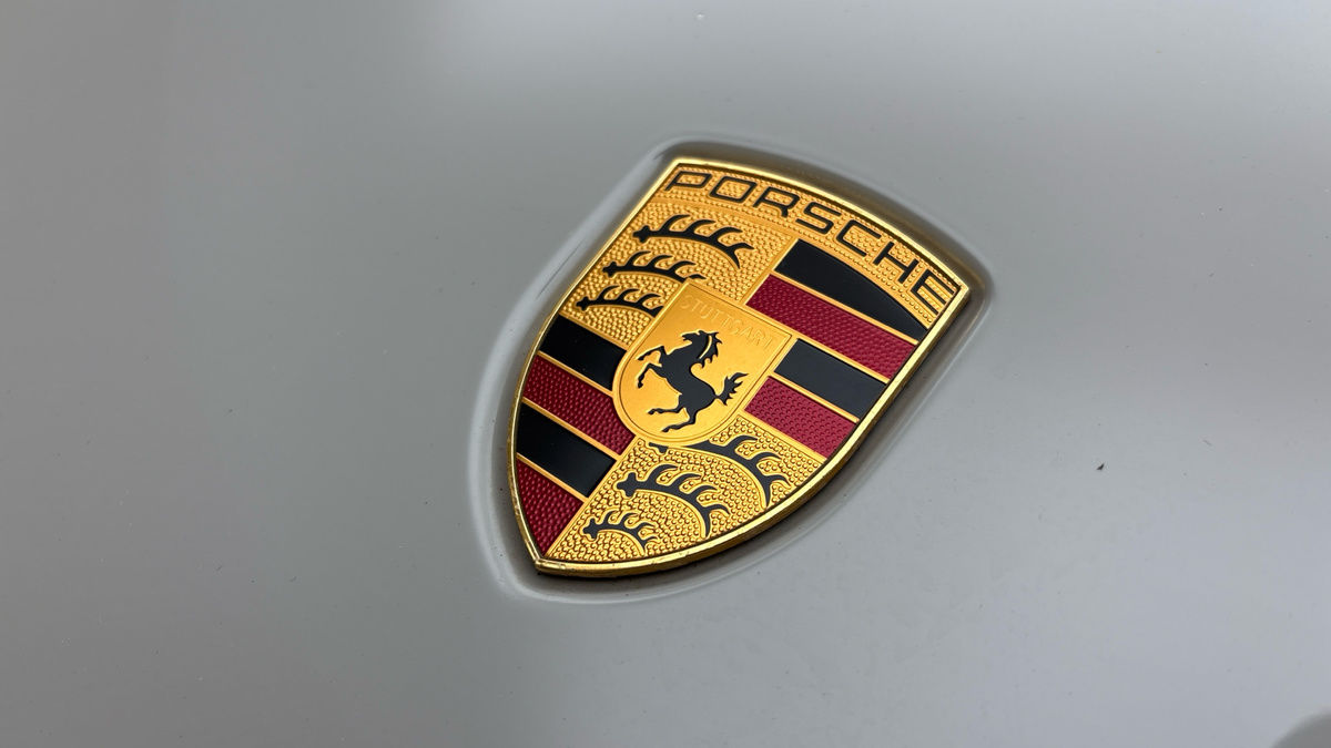 Porsche Taycan Image 24