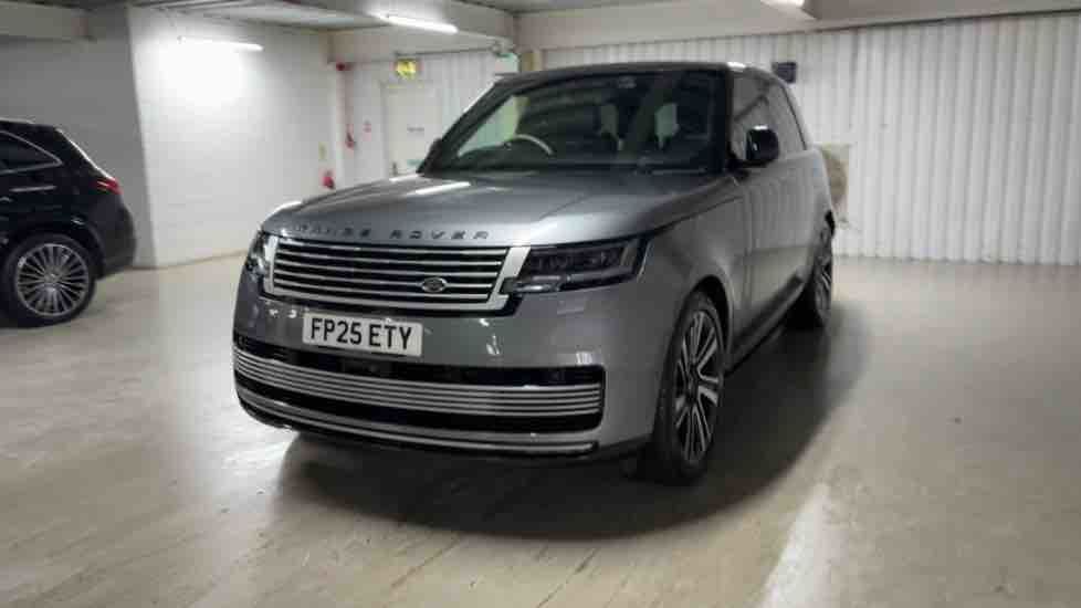 More views of Land Rover Range Rover