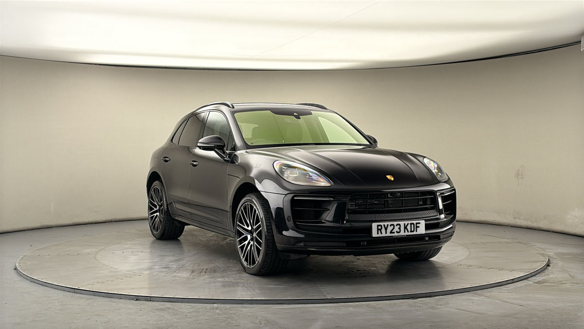 More views of Porsche Macan