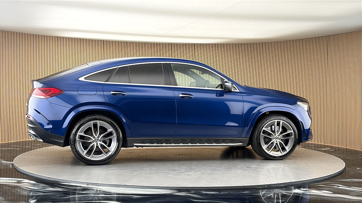 More views of Mercedes-Benz GLE