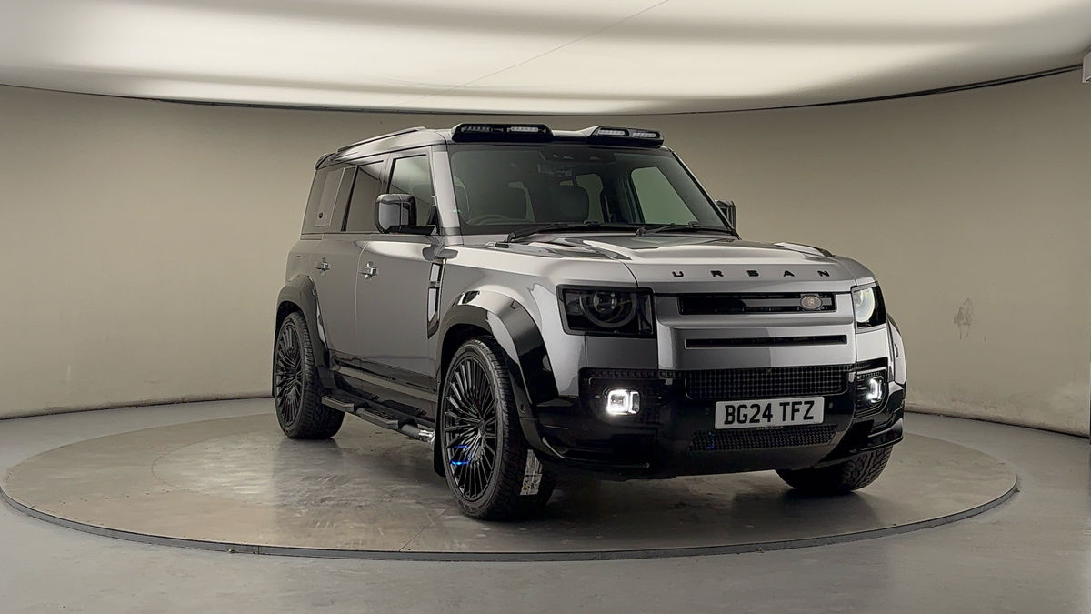 More views of Land Rover Defender 110