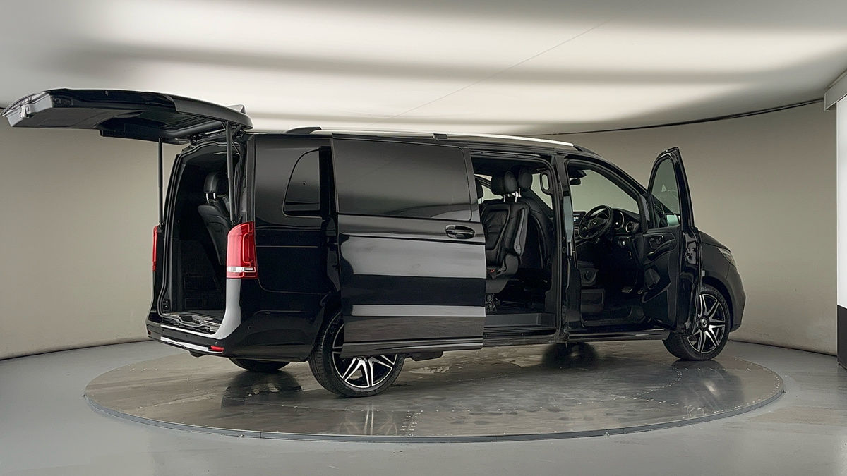 More views of Mercedes-Benz V Class