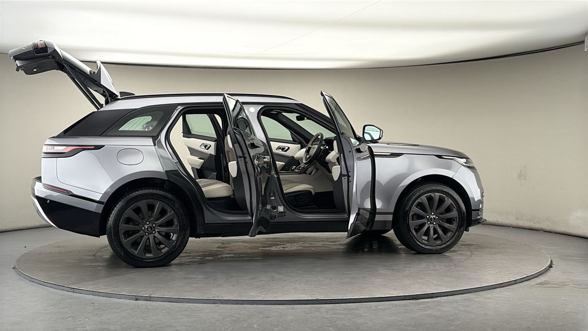 More views of Land Rover Range Rover Velar