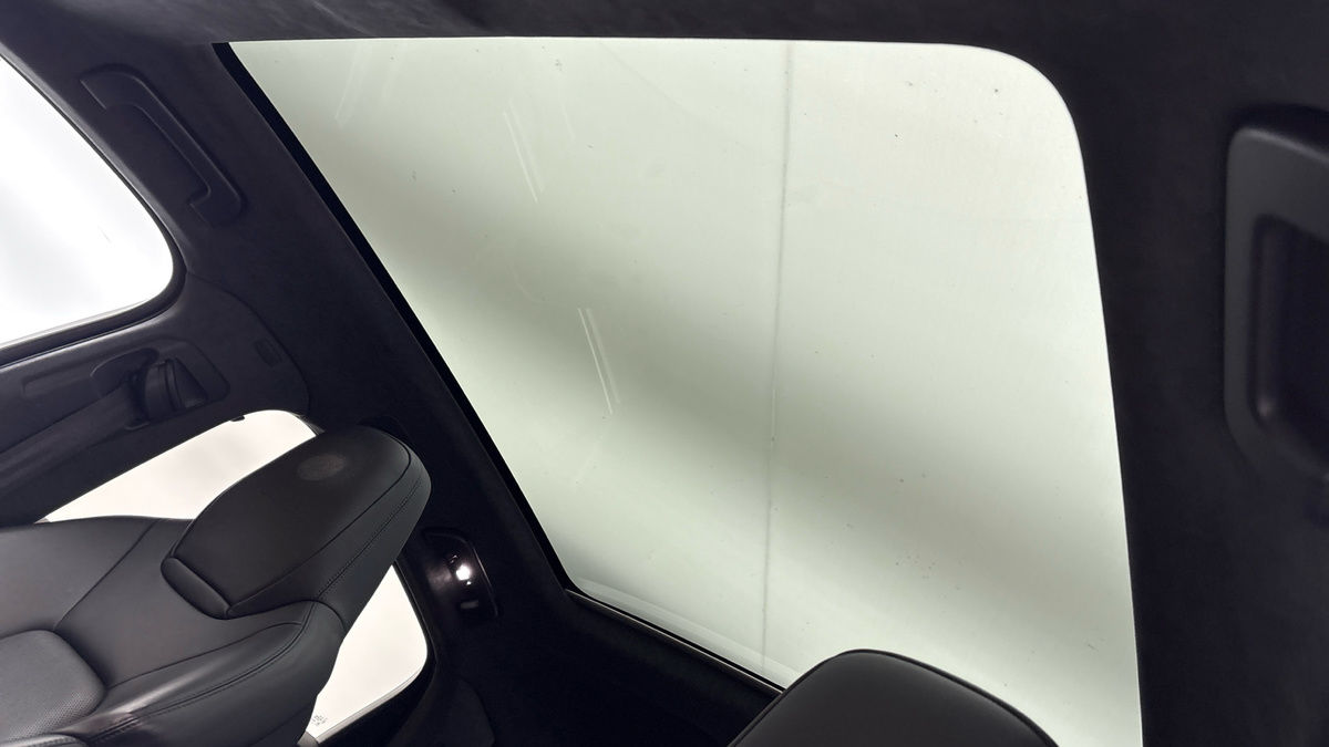Porsche Cayenne Image 6