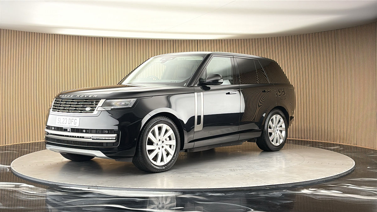 More views of Land Rover Range Rover