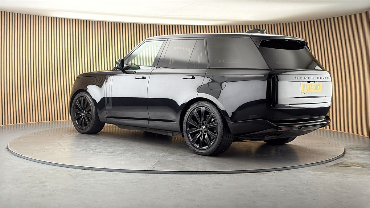More views of Land Rover Range Rover
