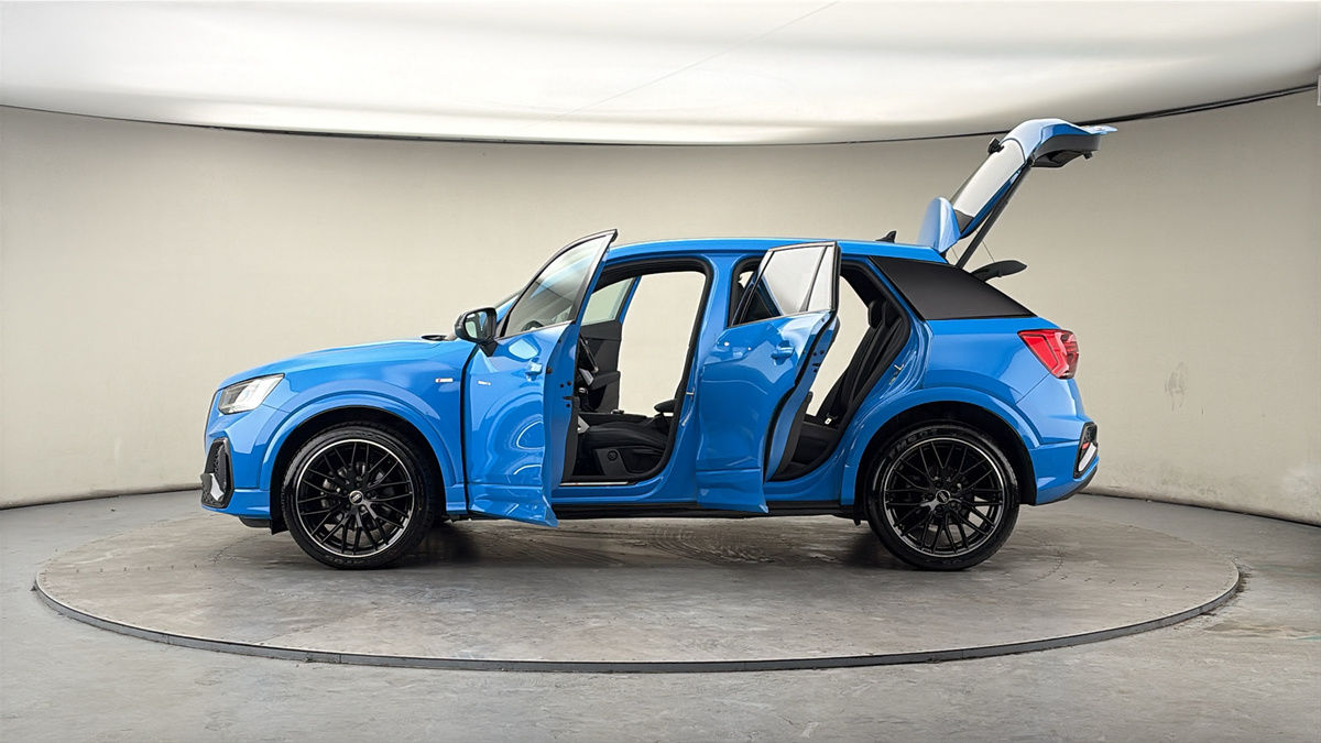 More views of Audi Q2