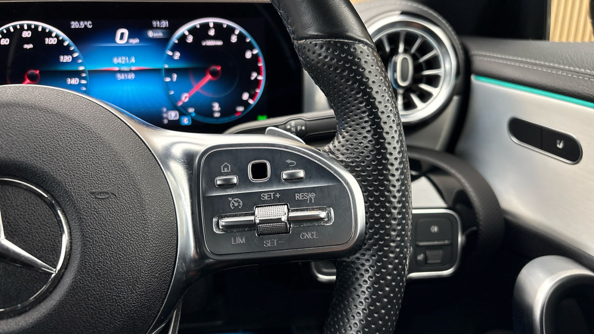 Mercedes-Benz CLA Image 14