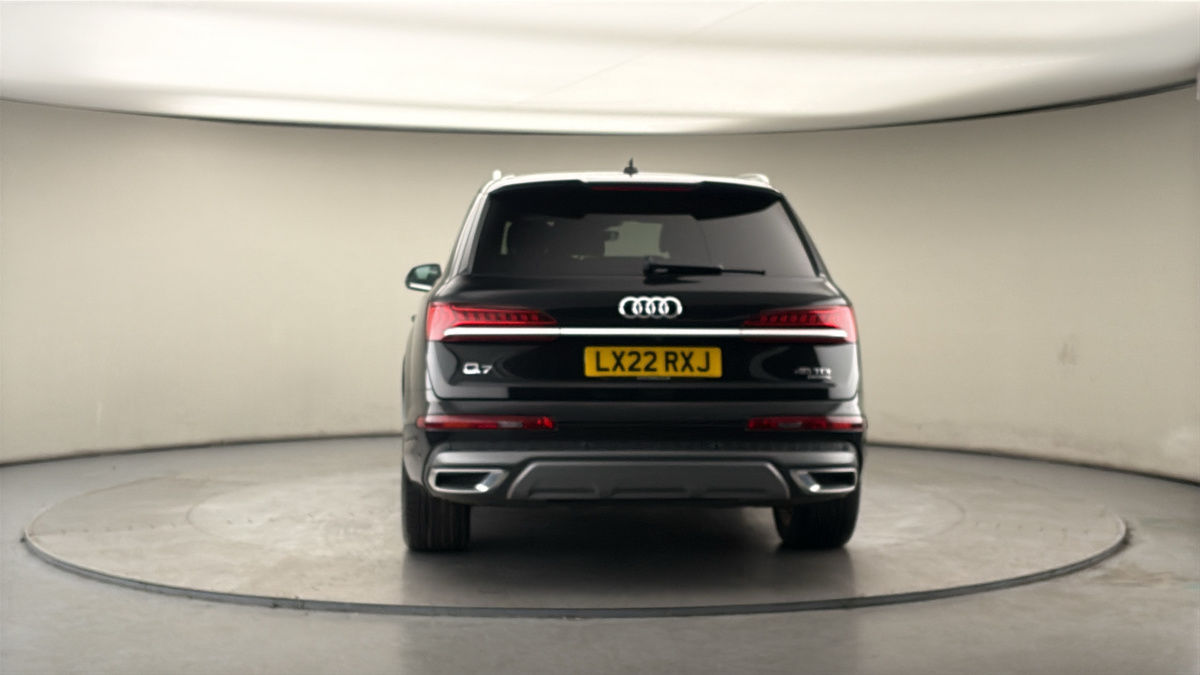 More views of Audi Q7