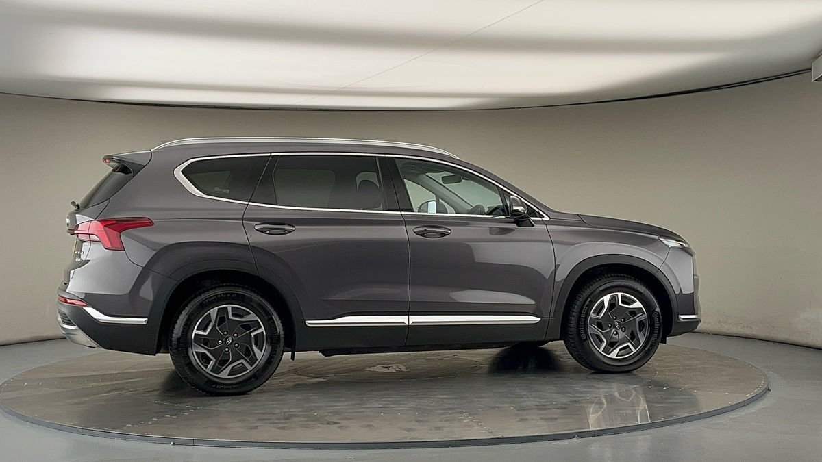 More views of Hyundai Santa Fe