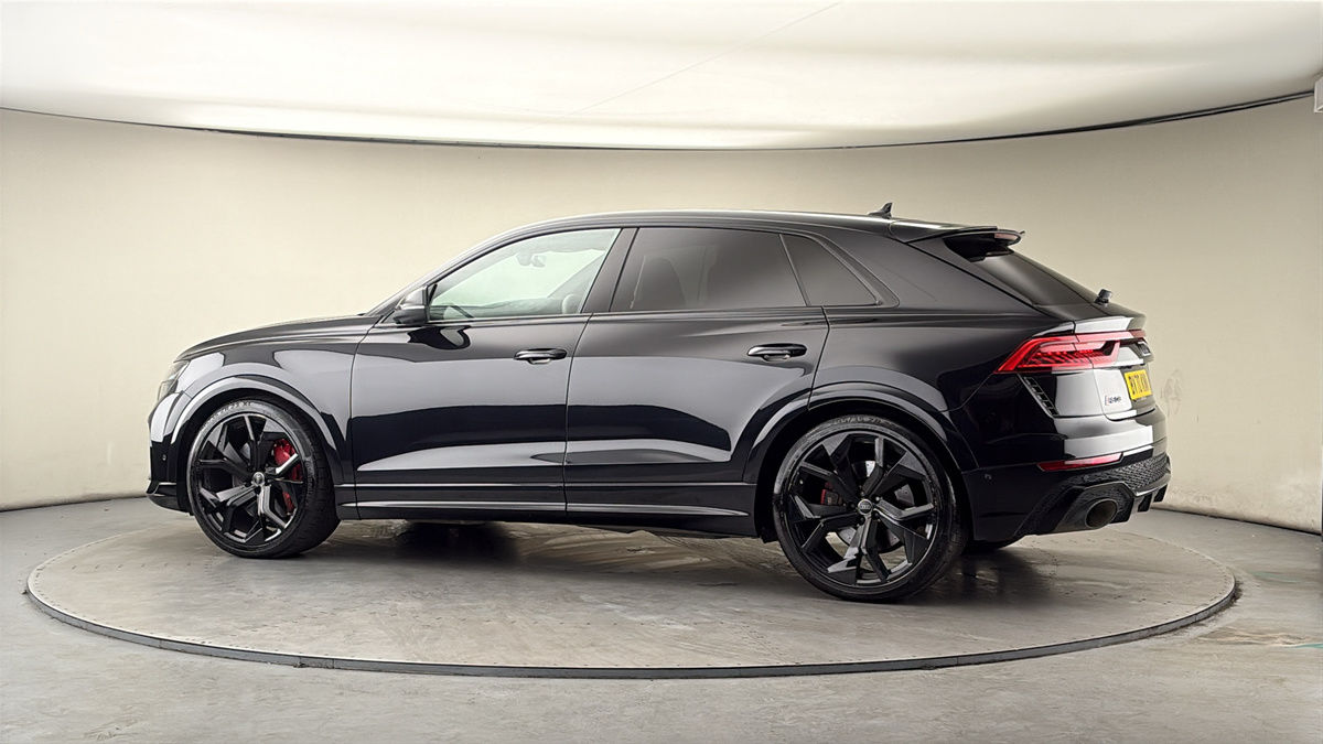 More views of Audi RSQ8