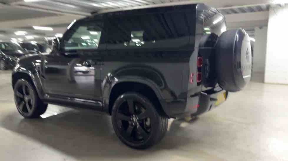 More views of Land Rover Defender 90